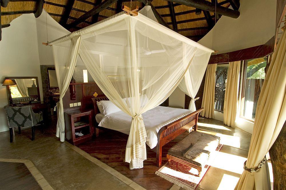 Villa Sanctuary Sussi & Chuma à Livingstone Extérieur photo